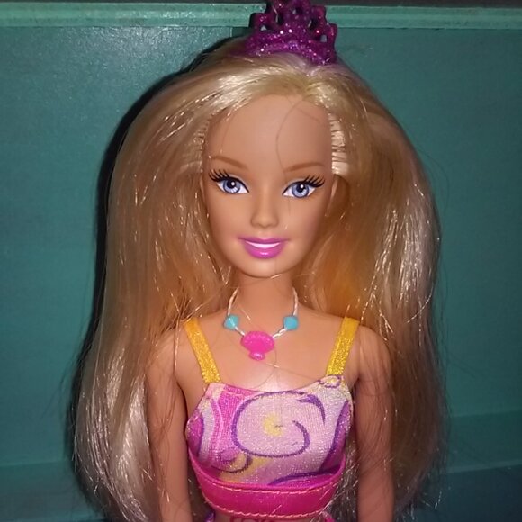 Barbie Doll Merliah in a Mermaid Tale Beach Color Change Pink Hair - Picture 3 of 7